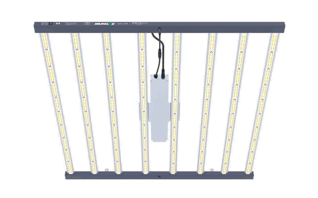 Nanolux LEDzx F760 — восемь световых линеек